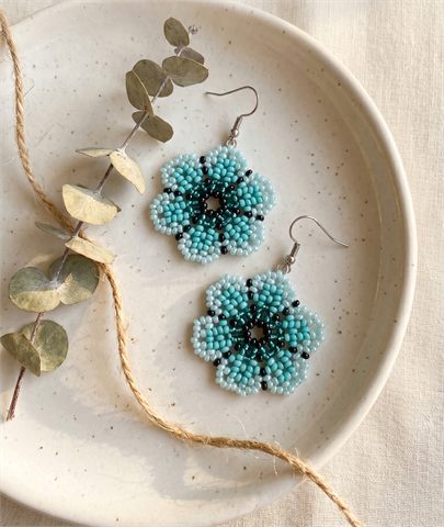 Turquoise flower earrings preview